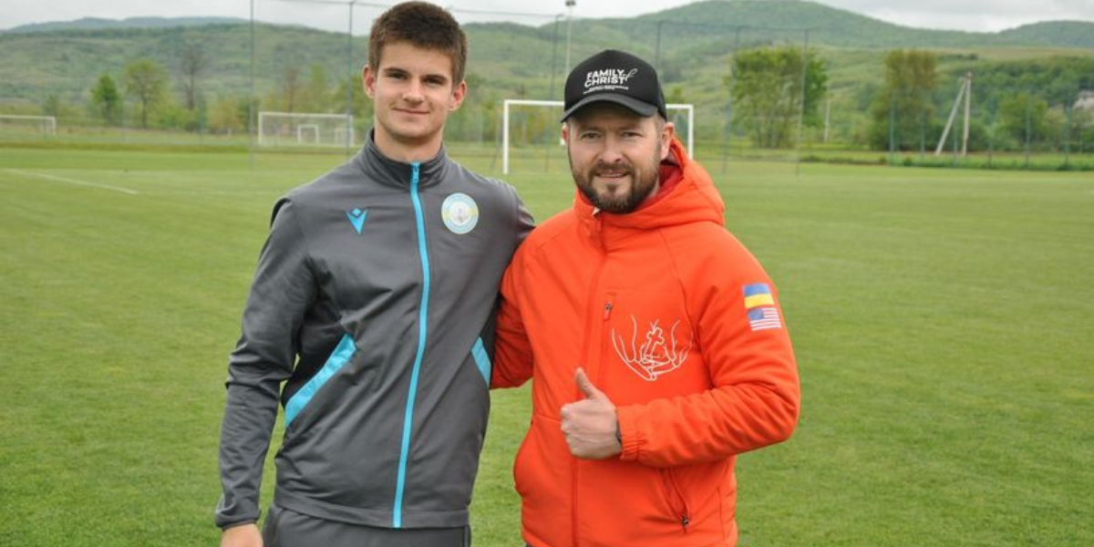Andriy Ketsuk with his coach 